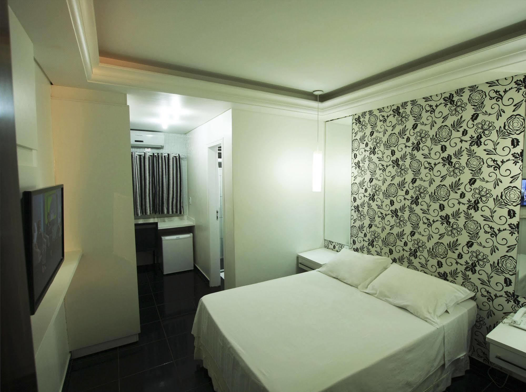 Hotel Villa Canoas Foz do Iguaçu Exteriör bild